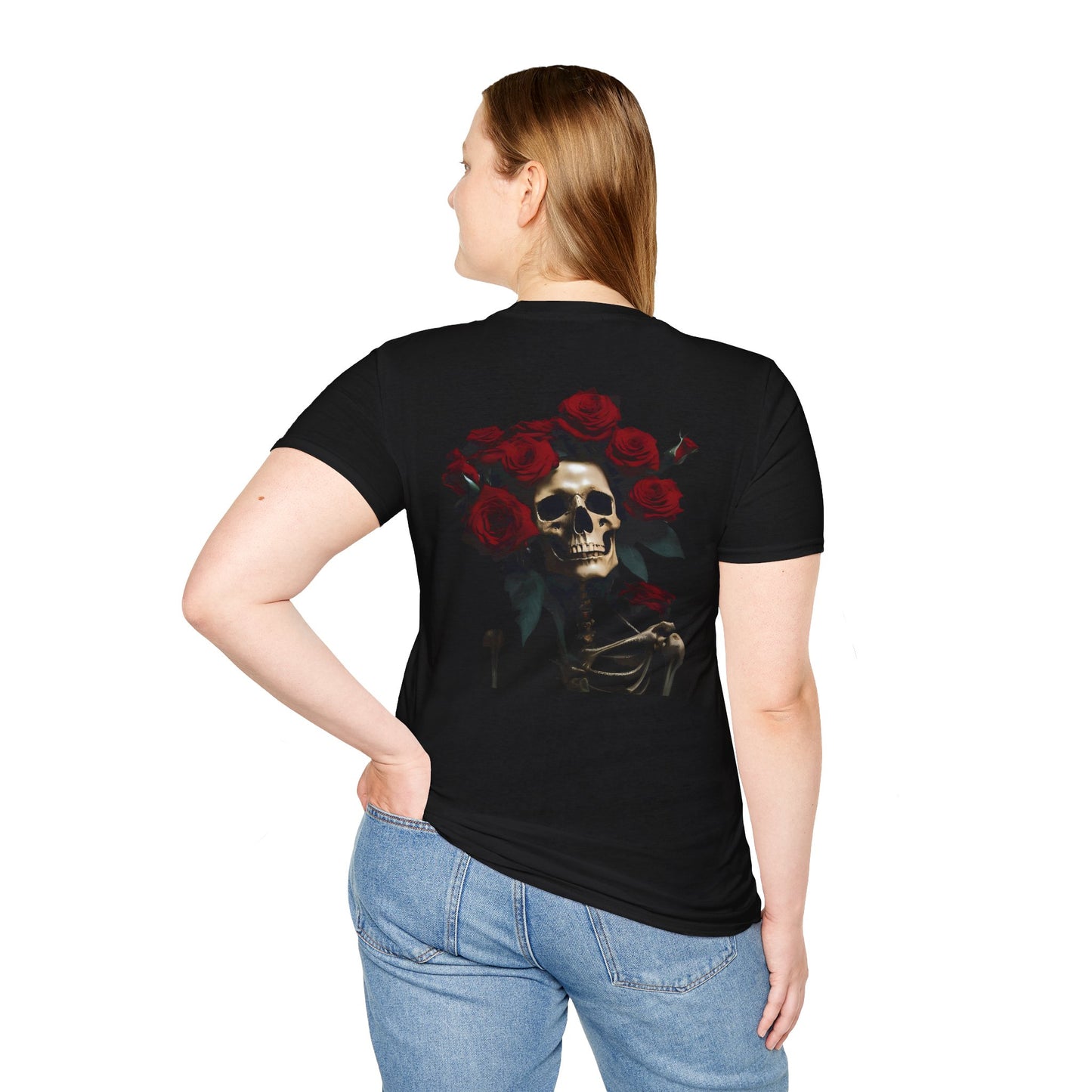 Sobre Todo - Skull Rose T-Shirt | Unisex Tee, Casual Wear, Halloween Gift, Unisex Apparel, Graphic Tee, Everyday Comfort