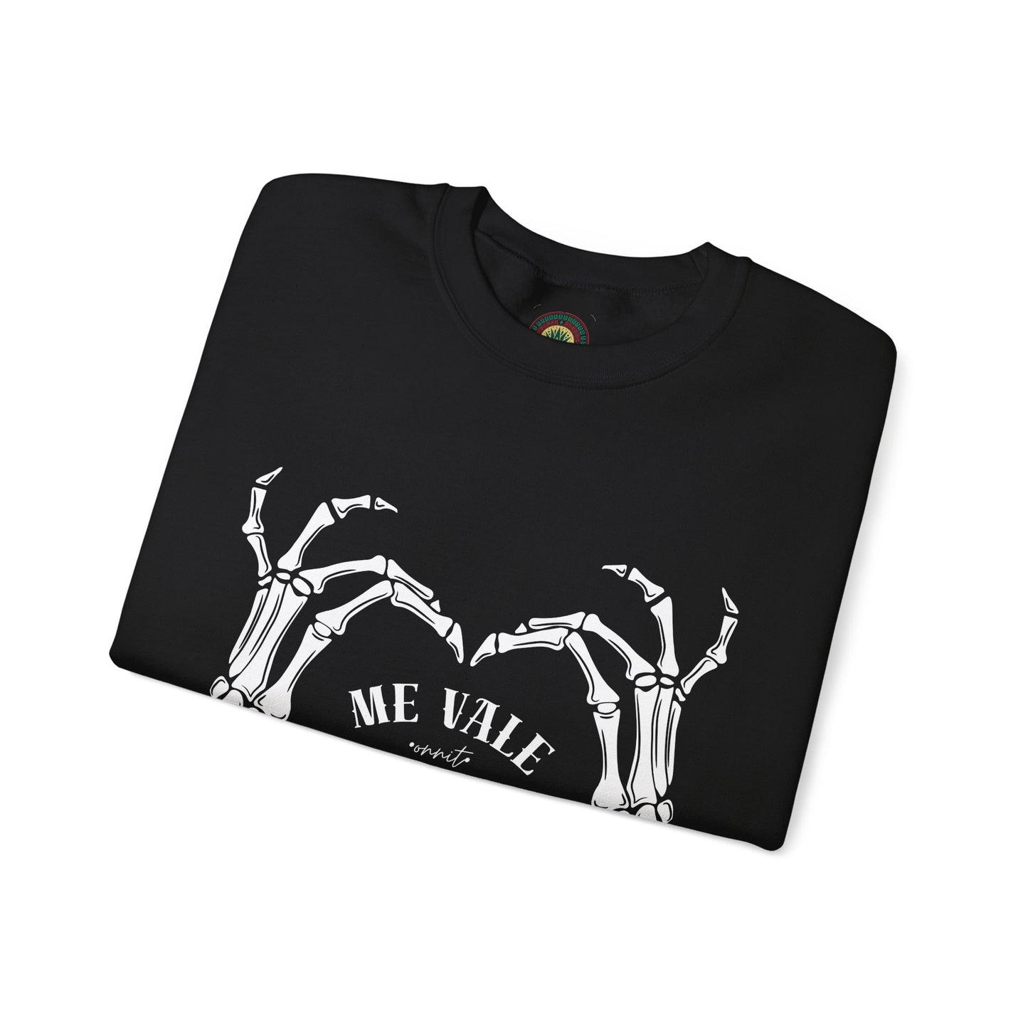 Sobre Todo - Me Vale Crewneck | Unisex Graphic Sweatshirt
