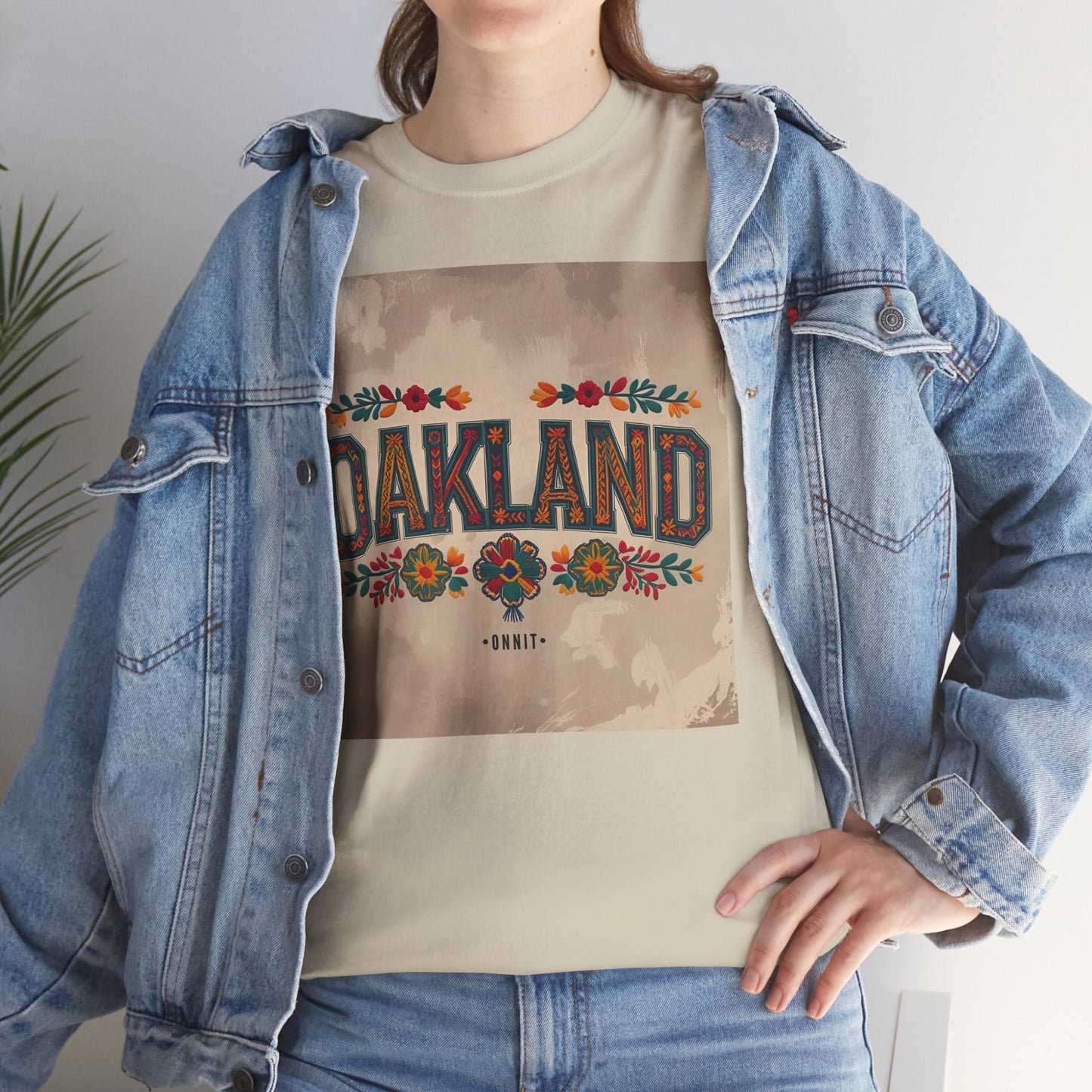 Sobre Todo - Oakland Floral Unisex Heavy Cotton Tee, Vintage Style Shirt, Casual Wear, Local Pride Apparel