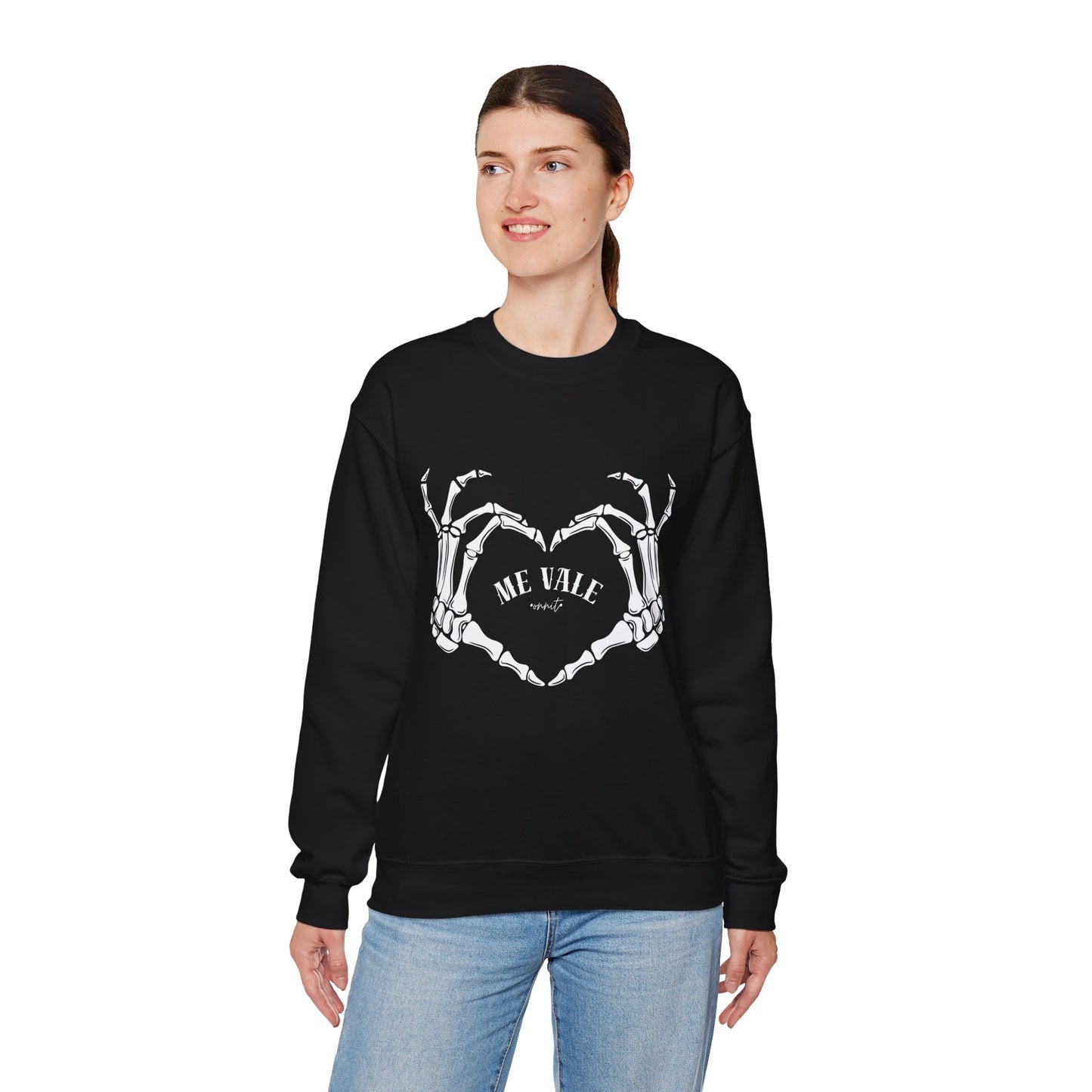 Sobre Todo - Me Vale Crewneck | Unisex Graphic Sweatshirt
